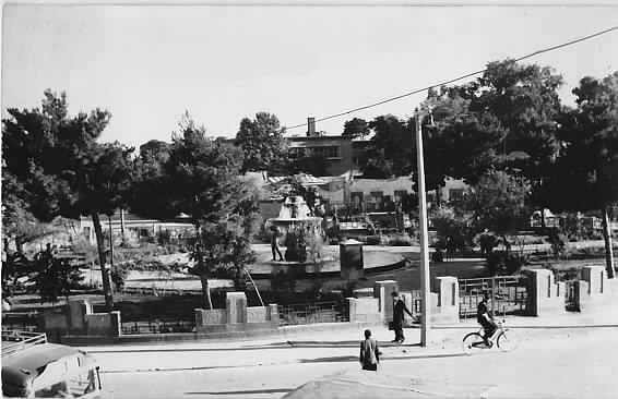 تصویری قدیمی از میدان قزوین